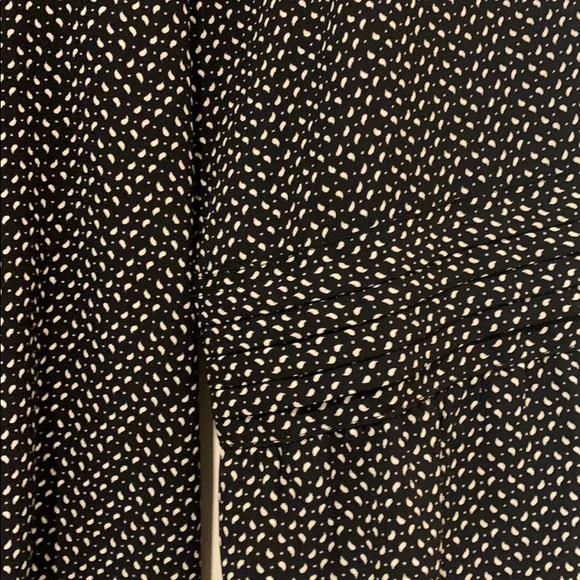 NWOT Women's LC Lauren Conrad Shirred Peasant Top! - Picture 3 of 4